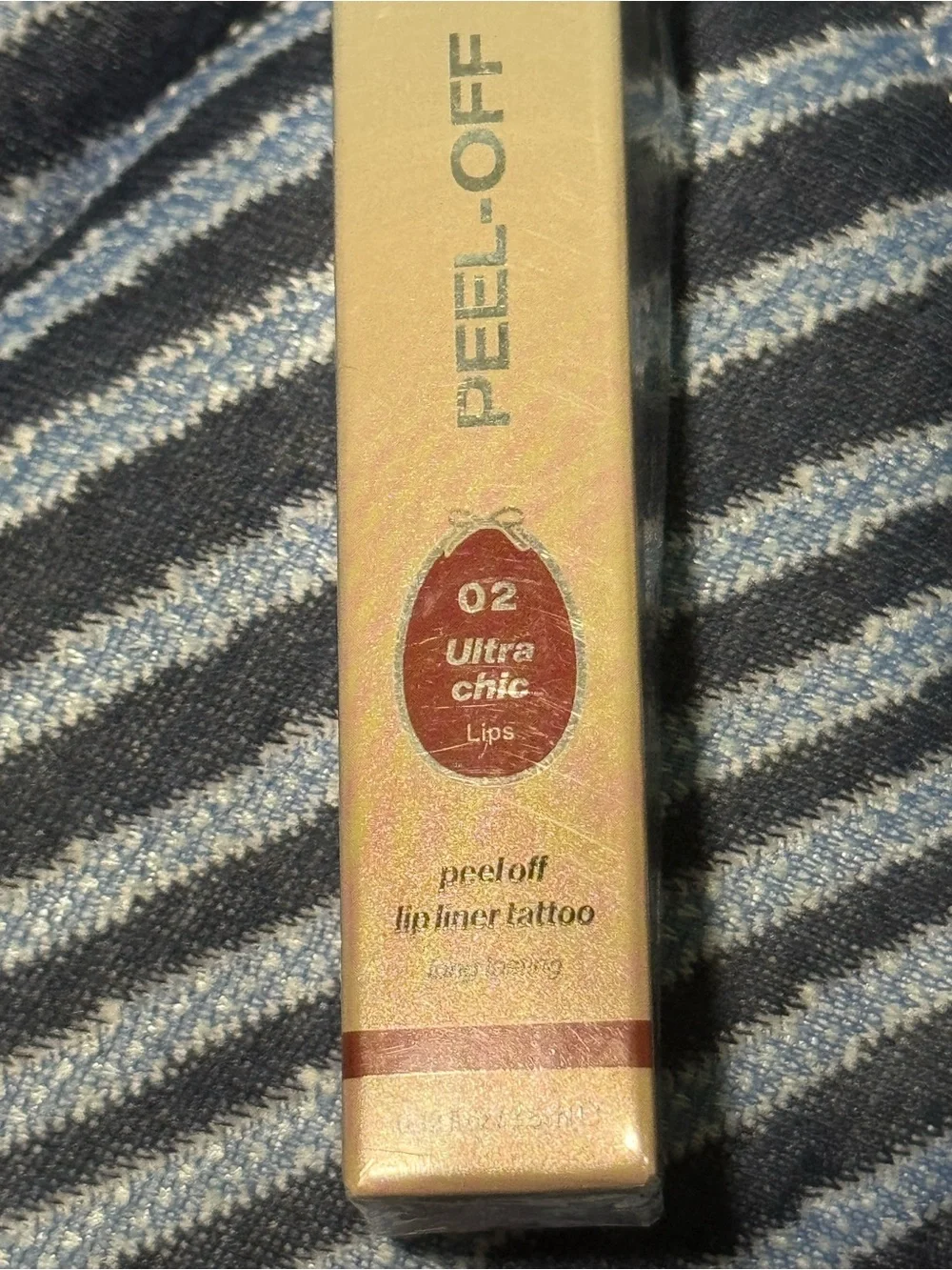 Ultra Chic 02 Peel-Off Lip Liner